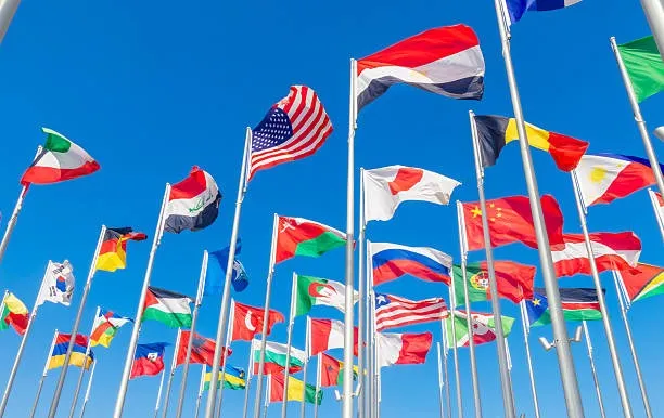 【2026年以降】帰化の居住要件が5年から10年へ？最新の厳格化トレンドと対策をプロが徹底解説